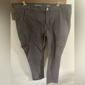 Lee Modern Series Mid-rise Fit Dark Gray Pants Size‎ 16